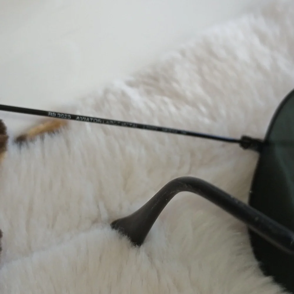 Ray-Ban 3025 aviator large metal frames, black